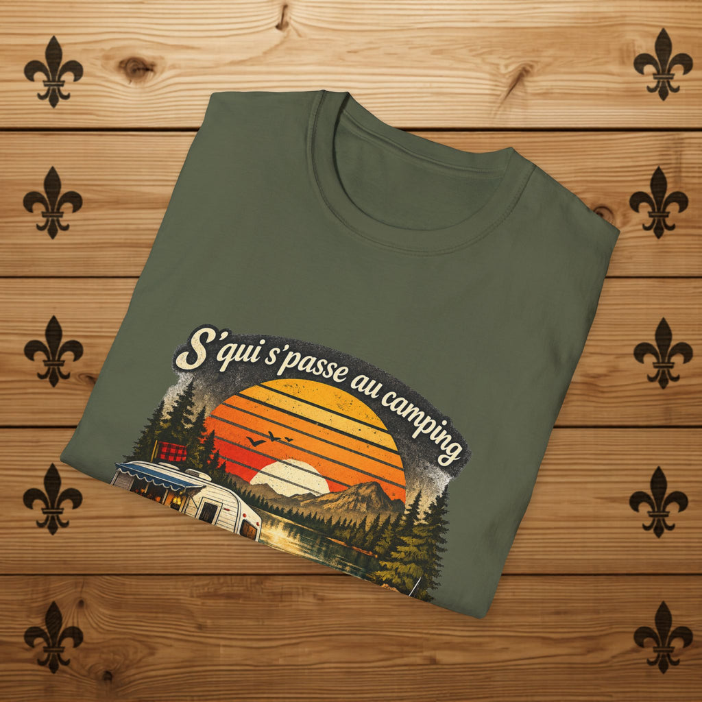 S'qui s'apsse au camping reste au camping - T-Shirt