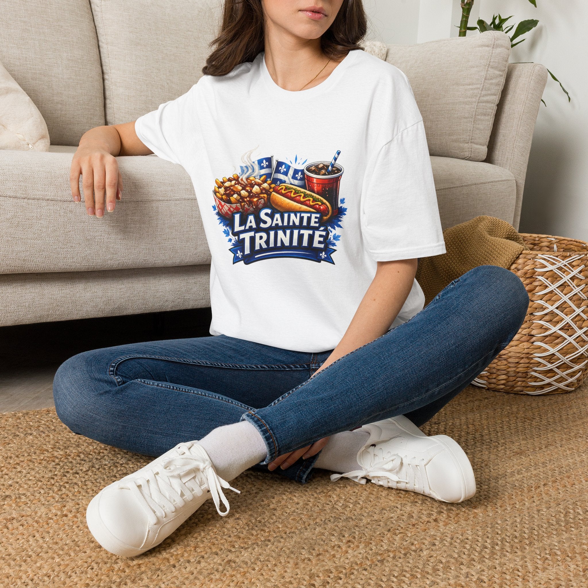 La Sainte Trinité – T-Shirt Québécois Poutine, Hot-Dog & Humour