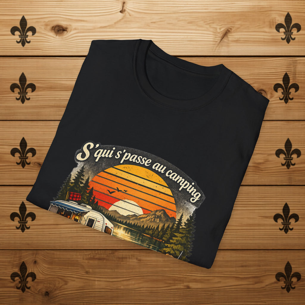 S'qui s'apsse au camping reste au camping - T-Shirt