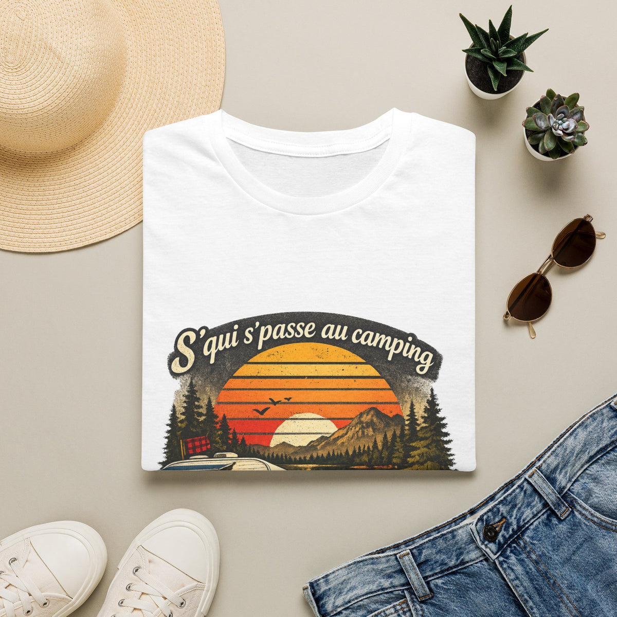 S'qui s'apsse au camping reste au camping - T-Shirt