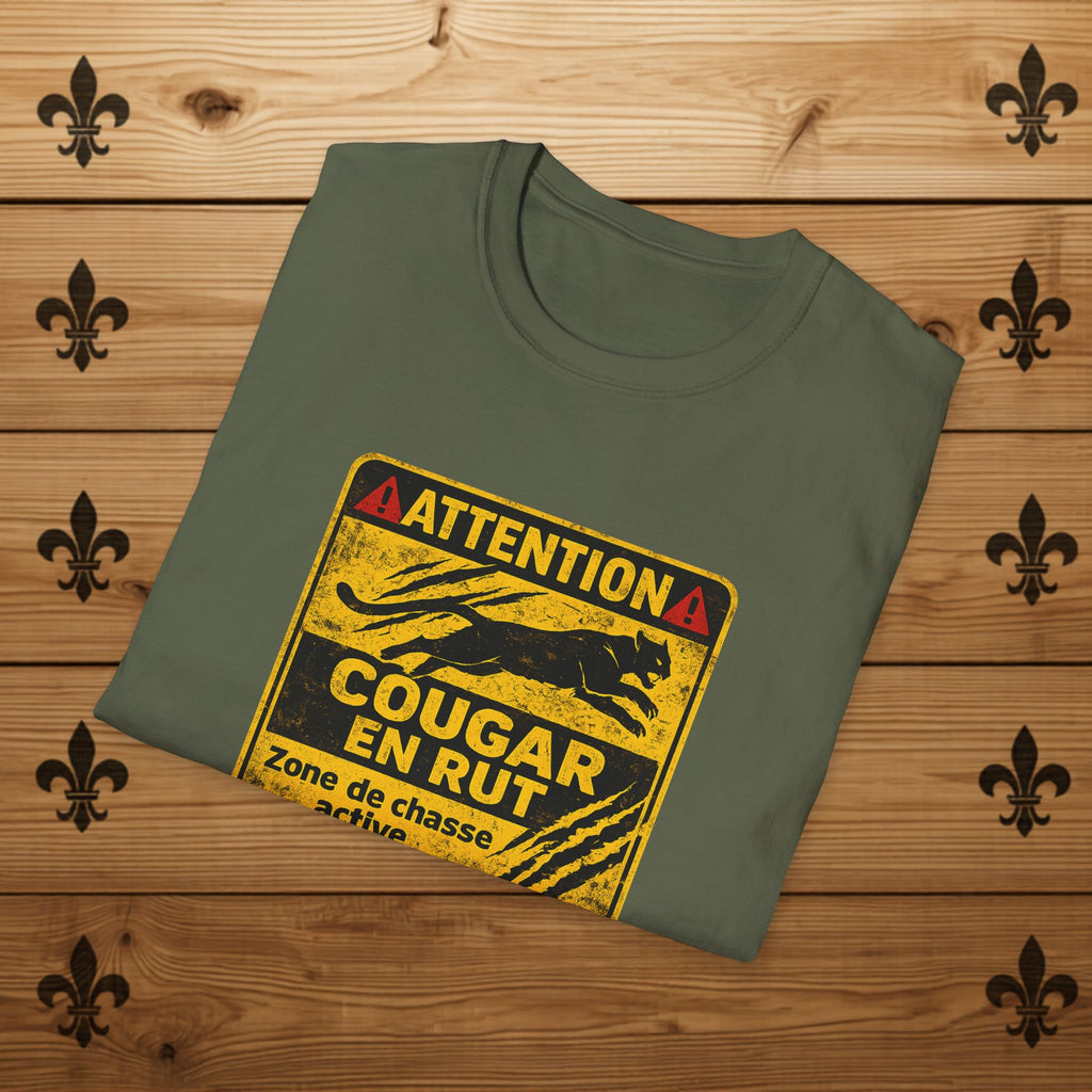 Attention Cougar en Rut - T-Shirt