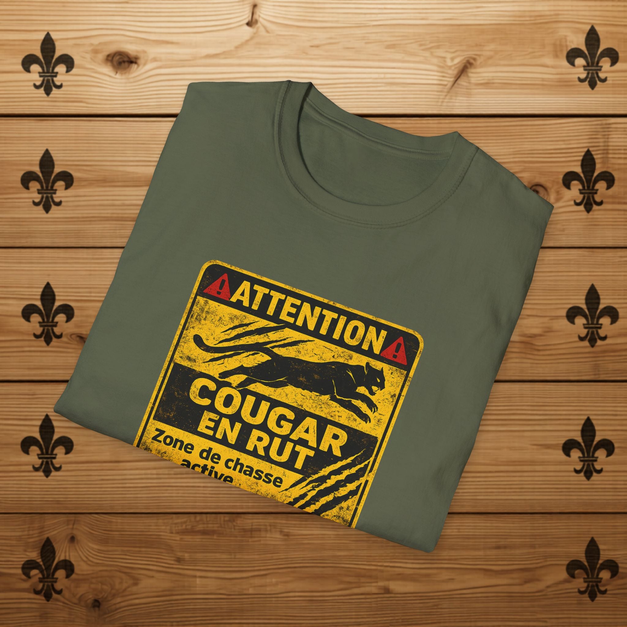 Attention Cougar en Rut - T-Shirt
