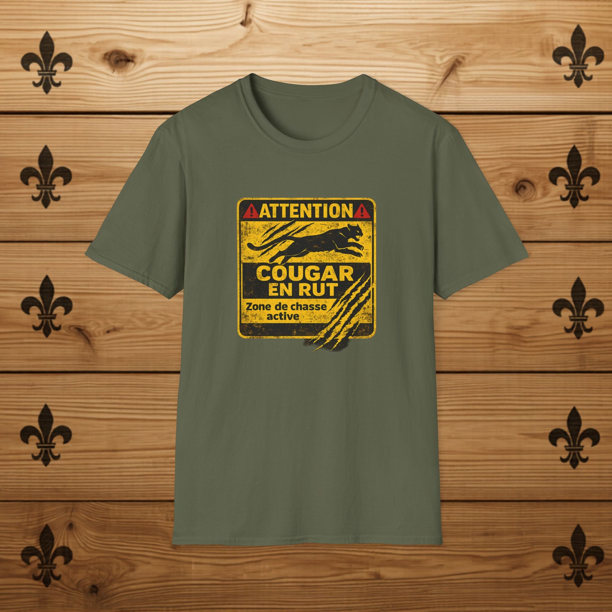 Attention Cougar en Rut - T-Shirt