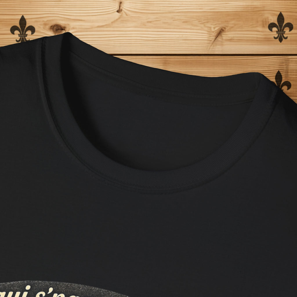 S'qui s'apsse au camping reste au camping - T-Shirt