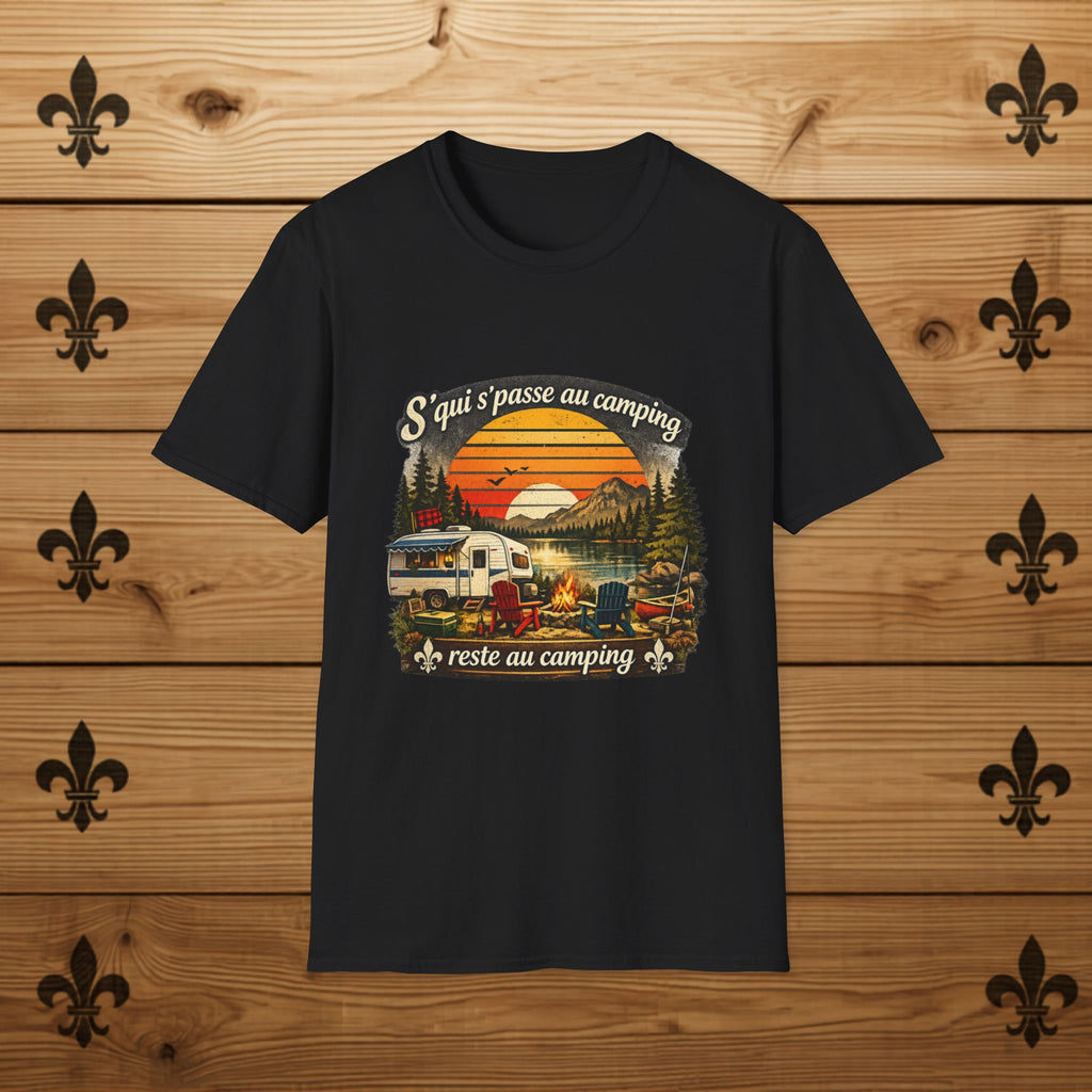S'qui s'apsse au camping reste au camping - T-Shirt