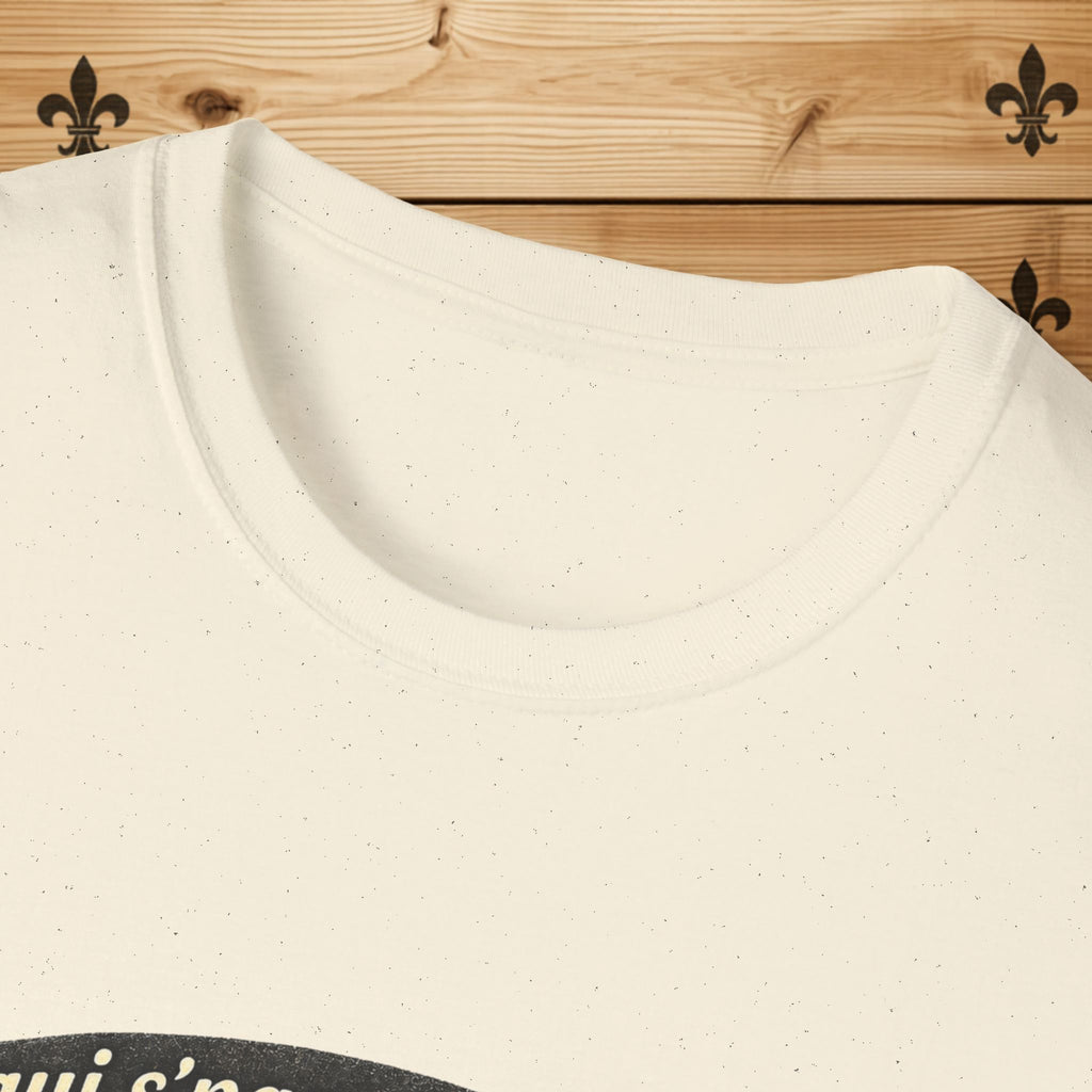 S'qui s'apsse au camping reste au camping - T-Shirt