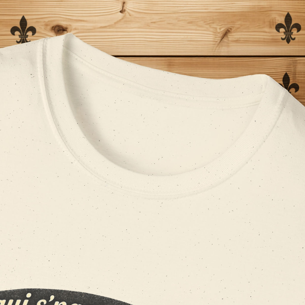 S'qui s'apsse au camping reste au camping - T-Shirt